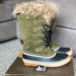 Sorel Boots - Joan of Arctic